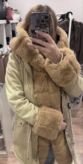Kurtka z futrem bez rozmiar S