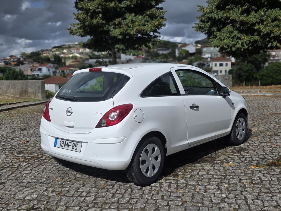 Opel Corsa D FaceLift C/Nova