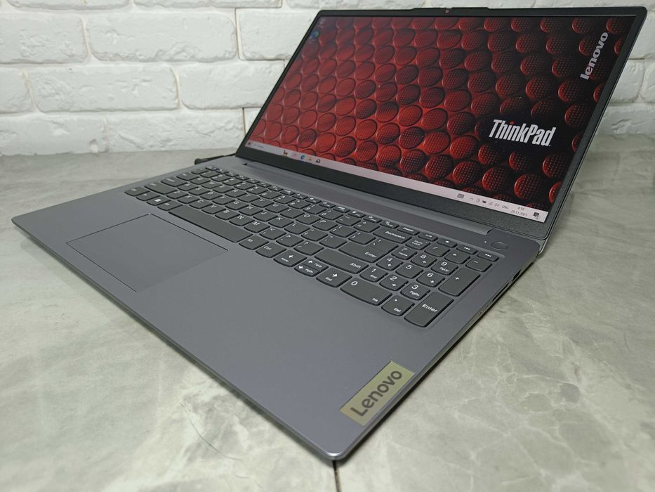 ІГРОВИЙ Ноут 15.6 Lenovo Slim3 RYZEN 5 7530U VEGA 8 DDR4 16GB SSD512GB