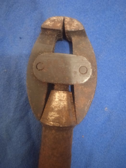 Часовой инструмент ключ -тески