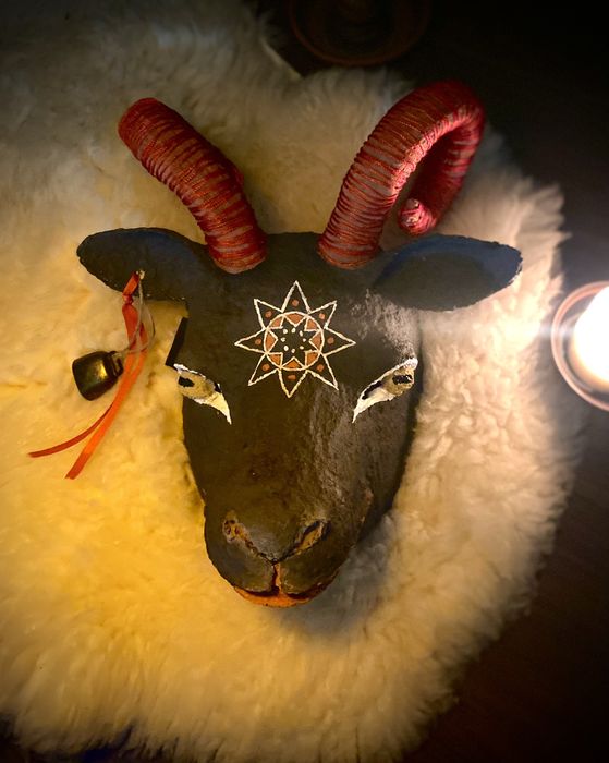 Маска кози маланка