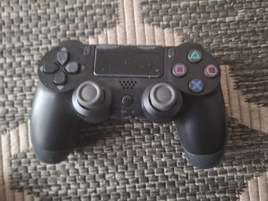 konsola ps4 pro 1 tb