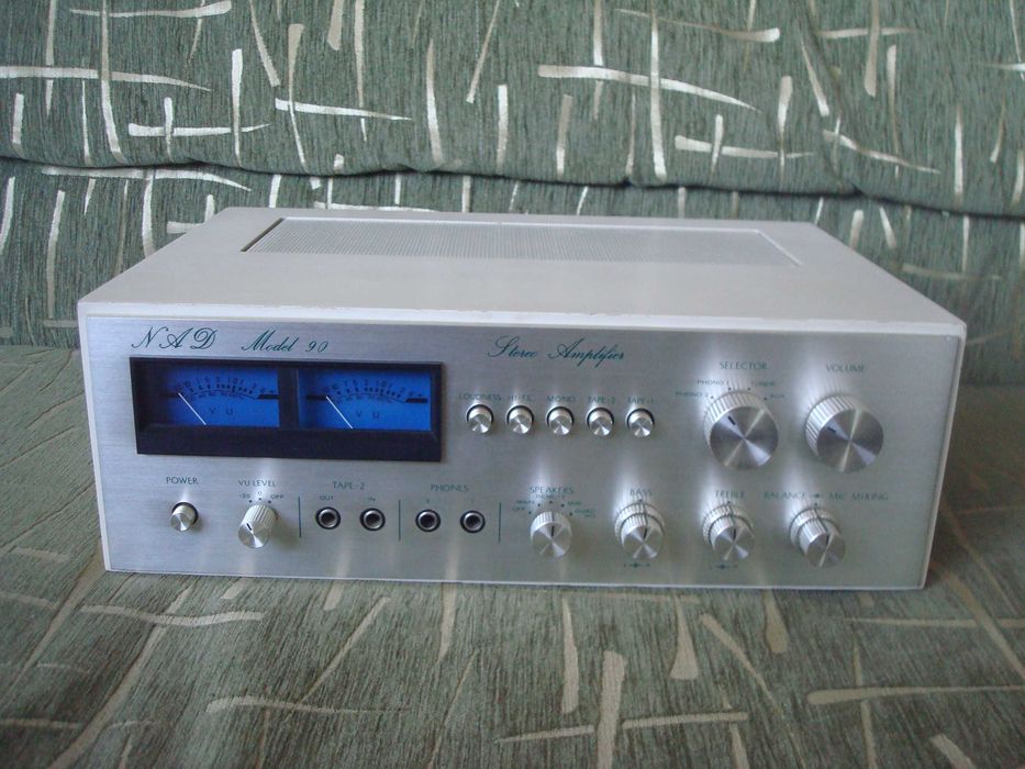 Продам усилитель