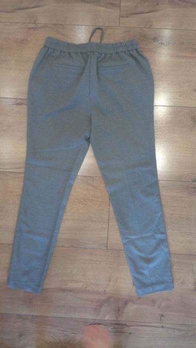 Spodnie damskie Mohito r 36 nowe