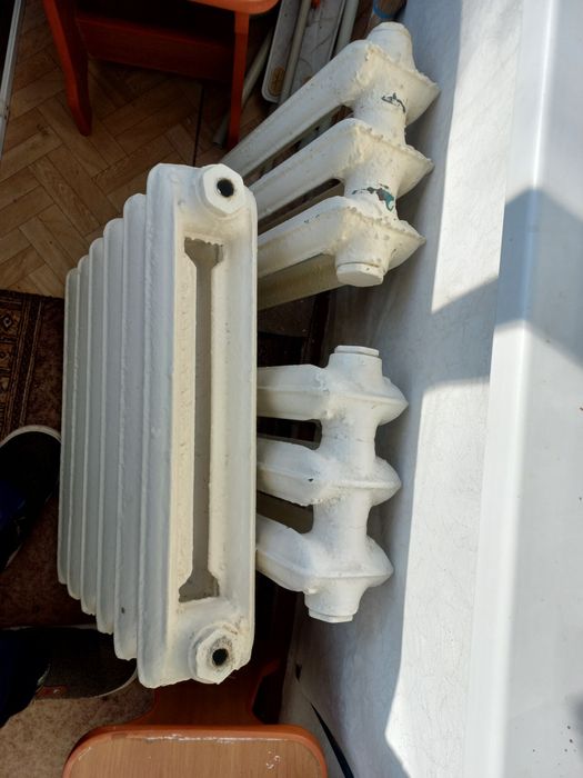 Продам чугунные батареи