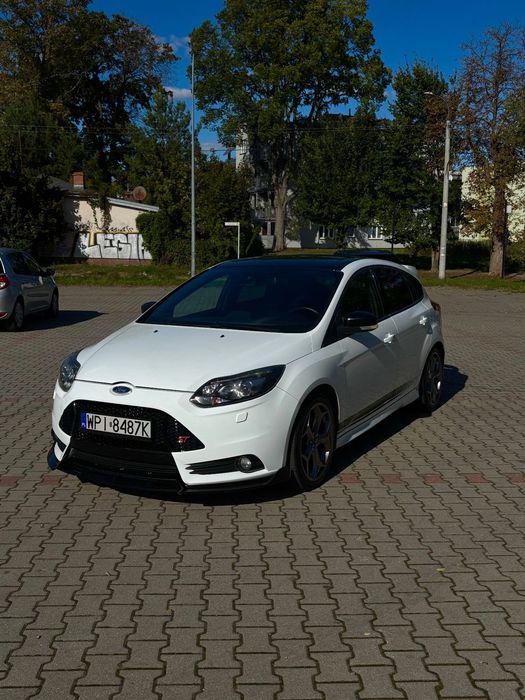 Ford Focus FOCUS ST 2.0 250KM