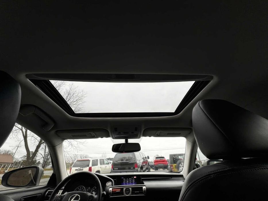 Lexus IS 250      2015