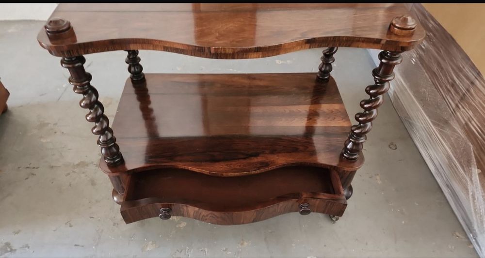 Carrinho-bar antigo em Madeira Maciça