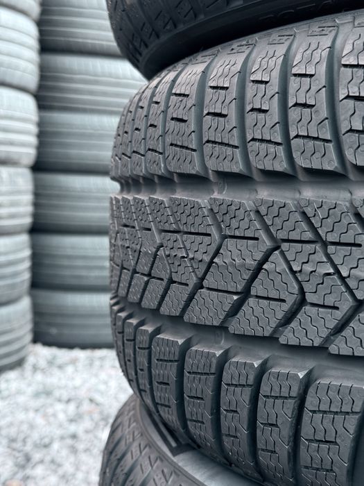 245 45 18 Pirelli Sottozero 3 НОВІ