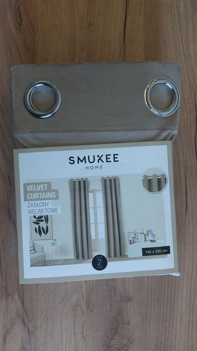 Zestaw 2 welwetowych zasłon na przelotkach Smukee 140x250