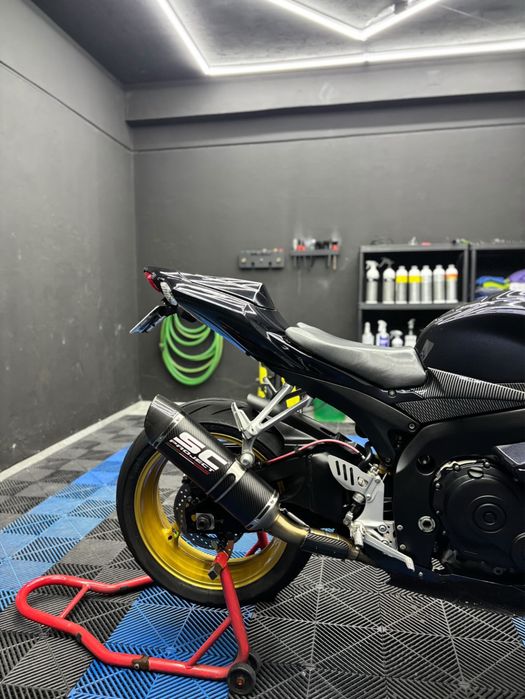 Suzuki GSXR 600 k8
