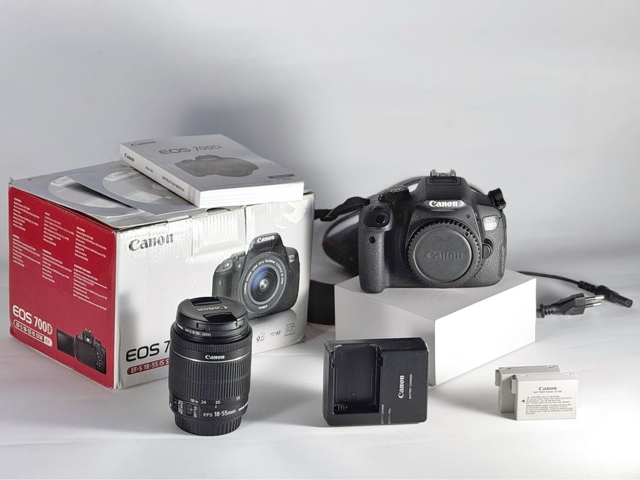 Canon EOS 700D body