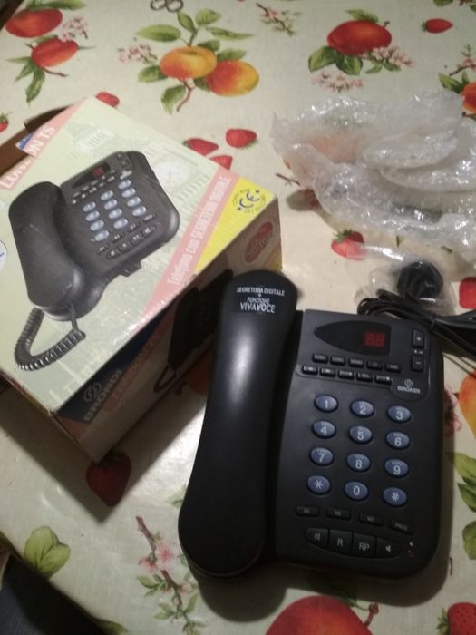 Телефон стаціонарний