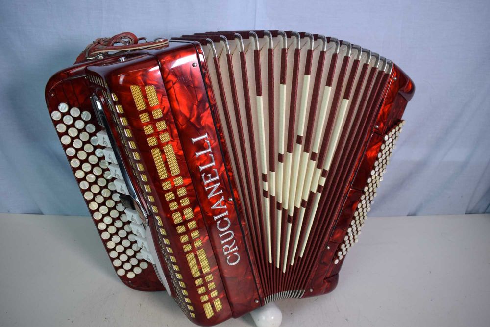 Acordeao Crucianelli 3 Voz. N  115