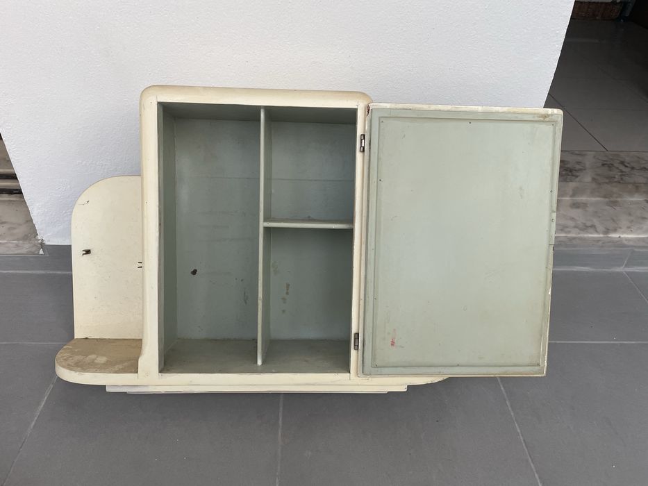 Armario de casa de banho