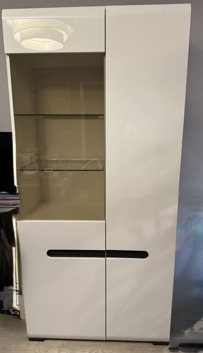 Black Red White meble Azteca Trio