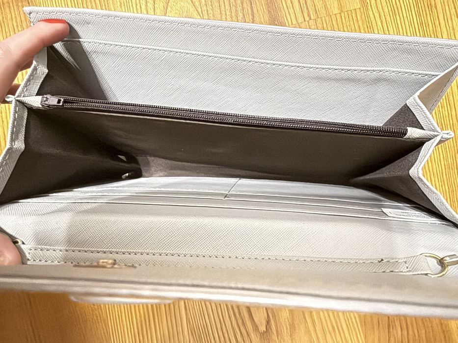 Srebrna torebka na ramię kopertówka NLY One