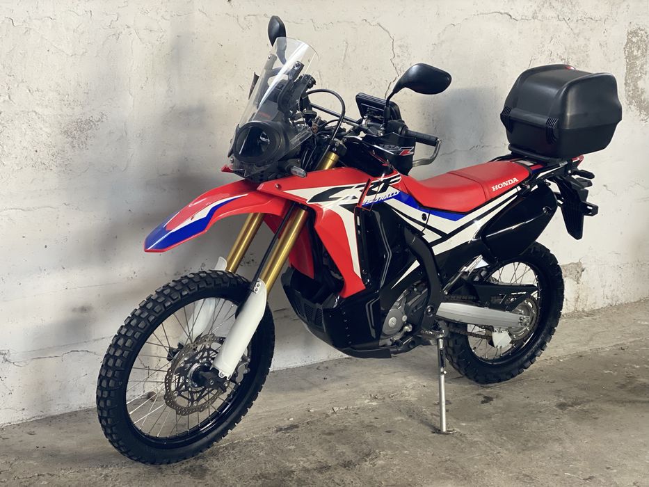 Honda Crf rally мотоцикл з Японіі.