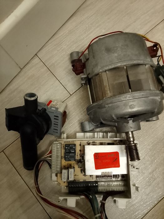 Мотор на сторальную Ardo 800