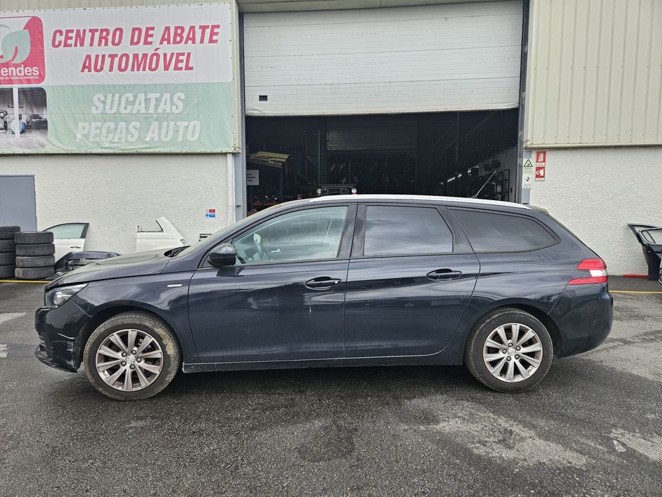 Peugeot 308 II SW 1.2 THP de 2019 para peças