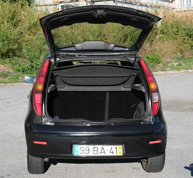 Fiat Punto 1.3 Multijet 2005 | 143.000 km comprovados | 1 Dona | Nacional