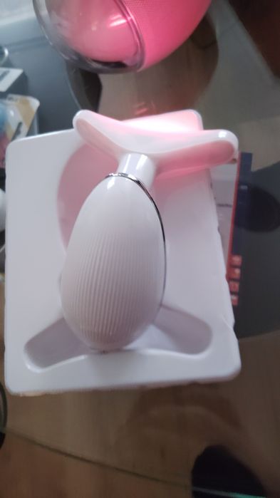 Masażer twarzy profesjonalny 3 tryby pracy