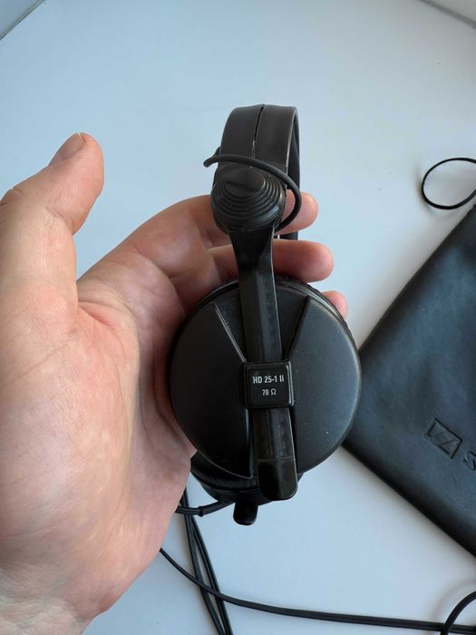 sennheiser hd 25