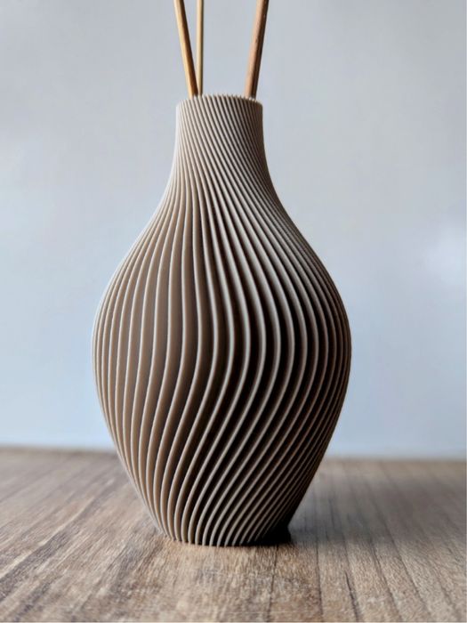 Стильна, сучасна ваза