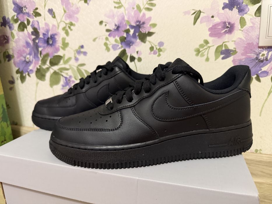 Nike Air Force 1 '07 26,5 см