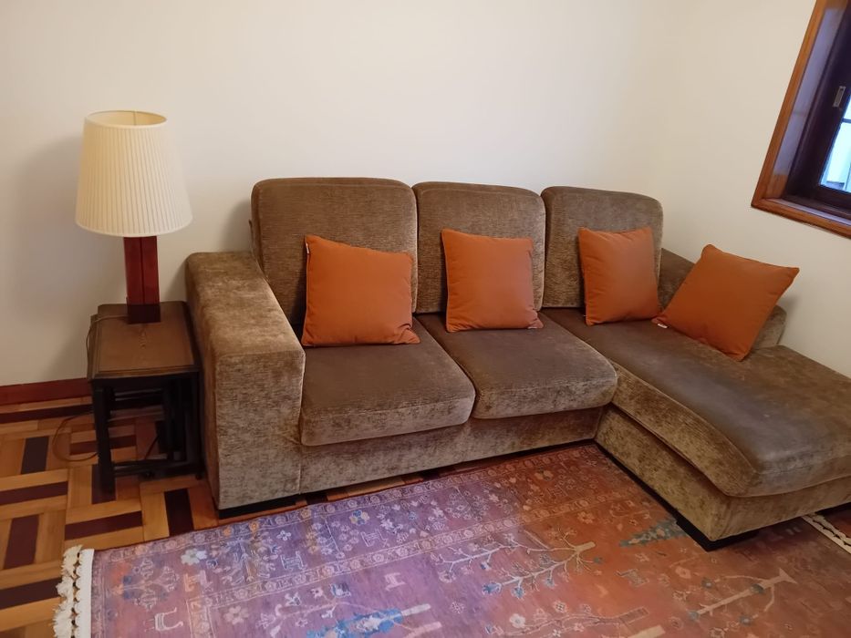 Quarto em  T2 de charme, localizado no Bonfim.