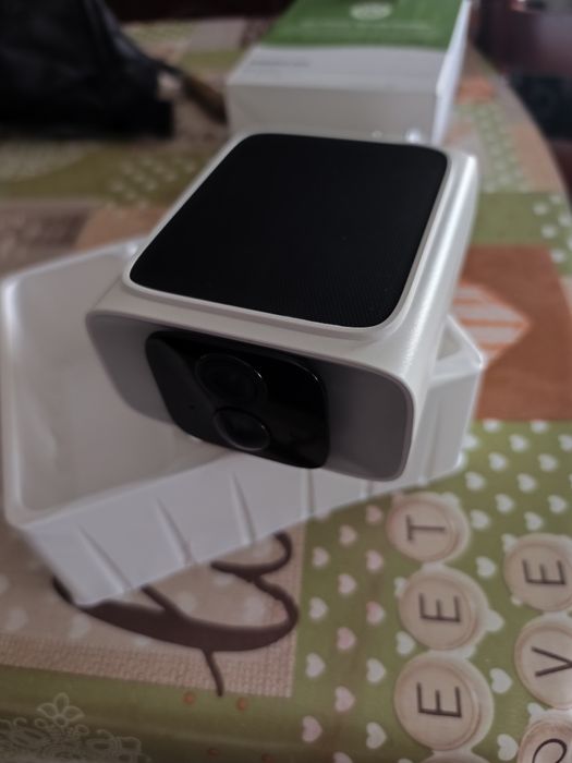 Câmara de vigilância nova dentro da caixa nunca usada selada