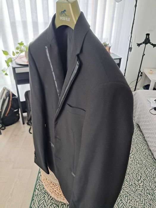Fato masculino - marca Suits Inc - tamanho 40 (Slim fit)