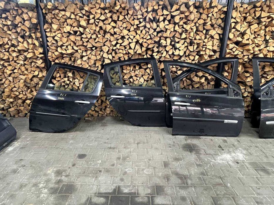 РЕНО КЛІО 3 Хетчбек Двері передні задні