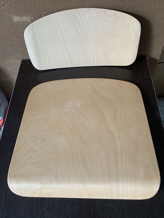 Продается набор для ремонта школьных стульев.