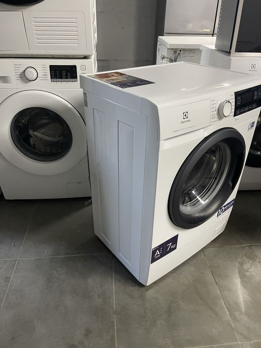 Пральна  машина  Electrolux EW6S327SPI (7 кг)