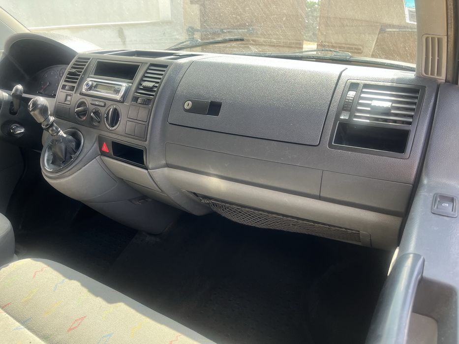 VW Transporter à Venda – Excelente Oportunidade!