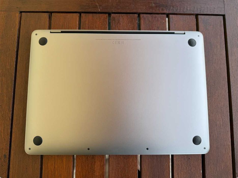 Macbook Pro M2 (2022) 13' 16GB - 256GB