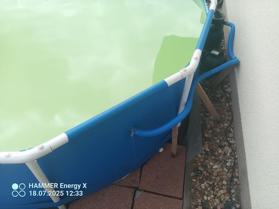 Basen ogrodowy niebieski