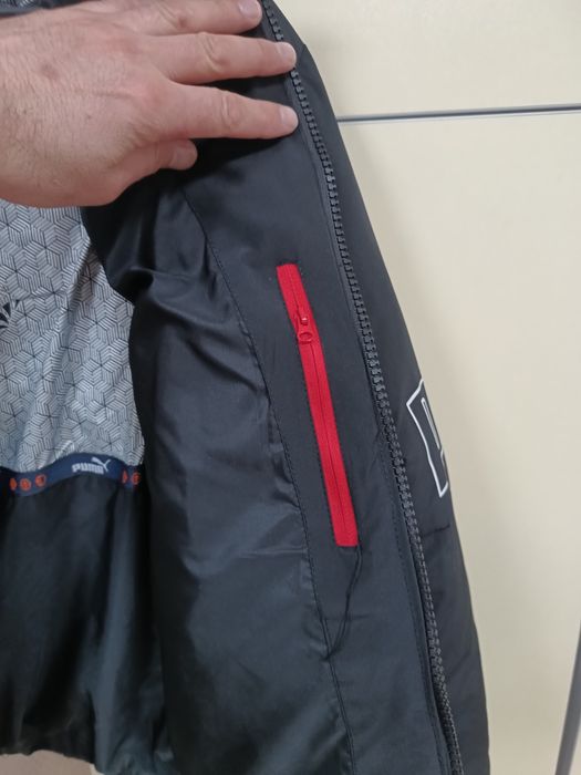 Продам зимову куртку  puma
