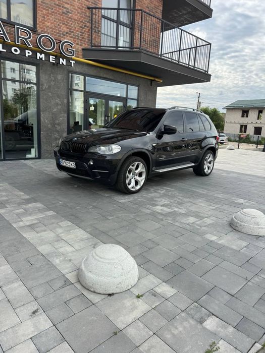 Авто BMW X5 2011