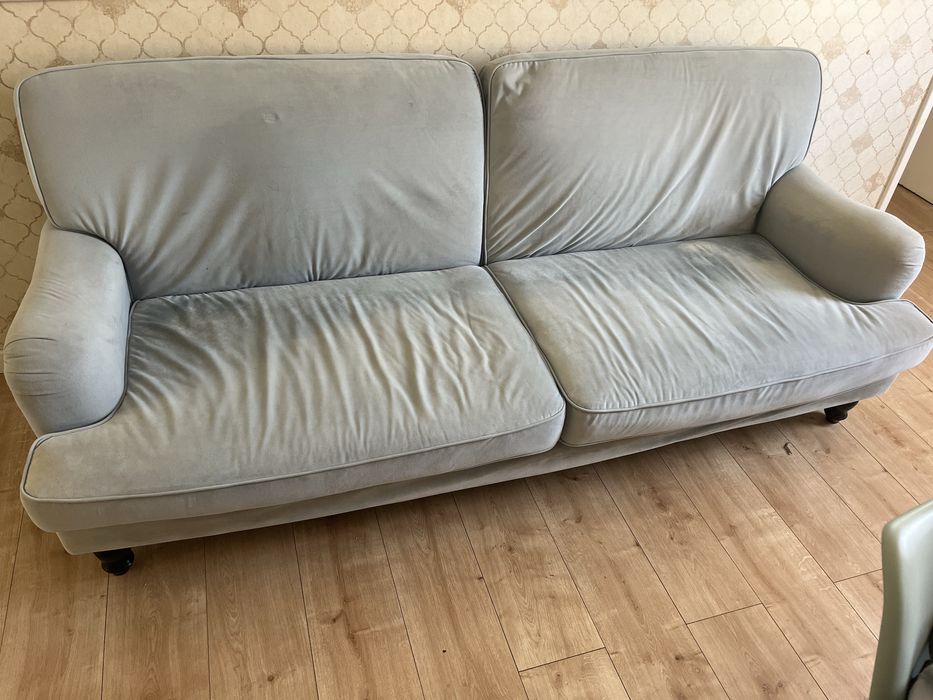 Sofa azul de sala