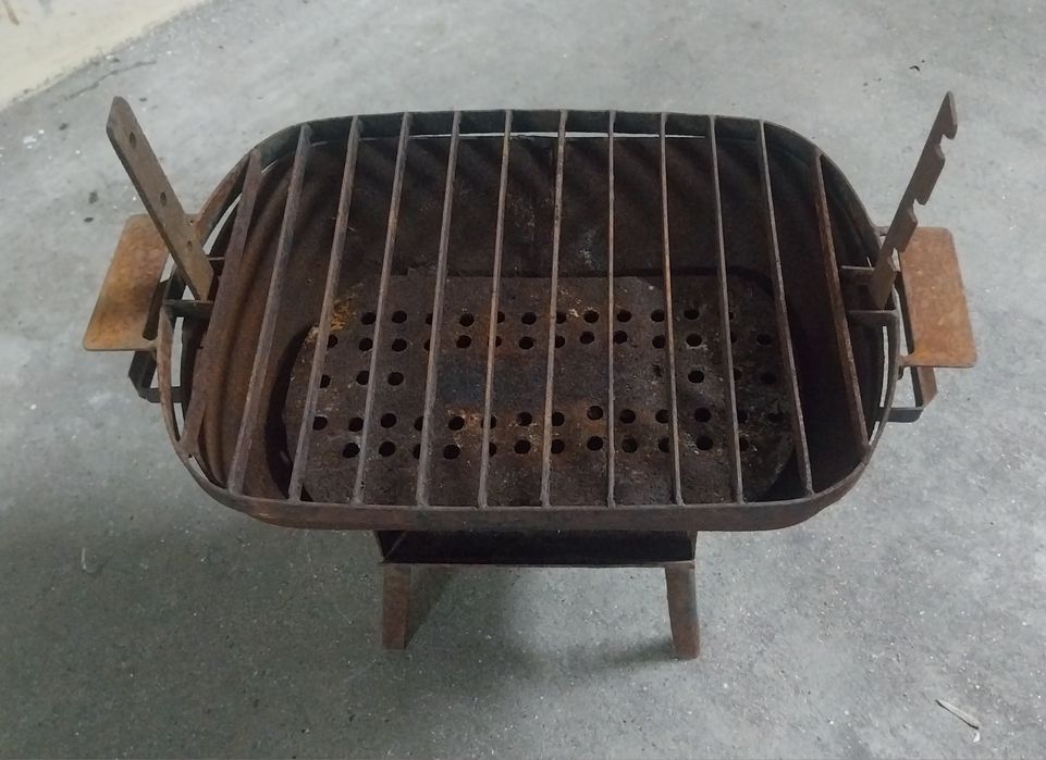 Fogareiro / Grelhador de ferro