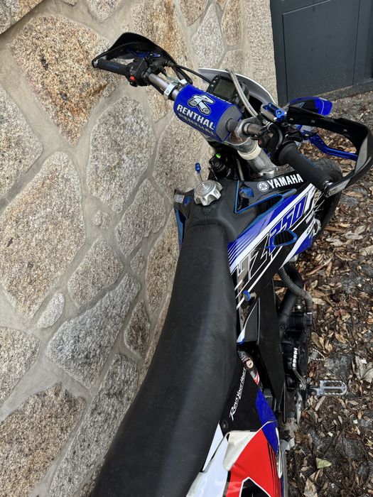 Supermotard 250cc carta A2 2 lugares