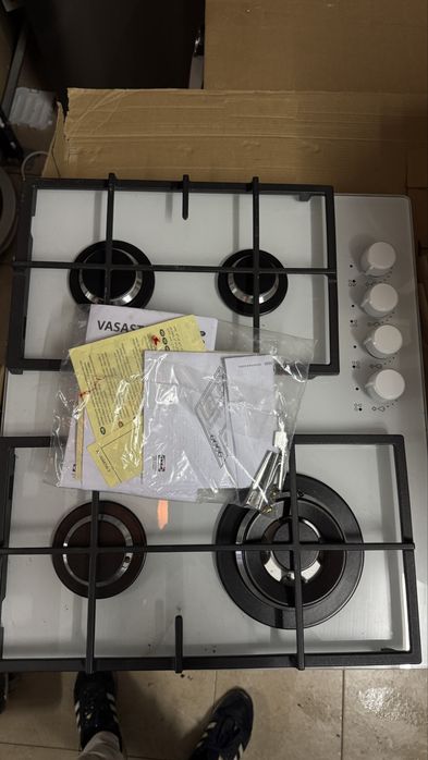 Placa a gás, IKEA 500+  Eletrolux vidro/branco, 59 cm ( nova )