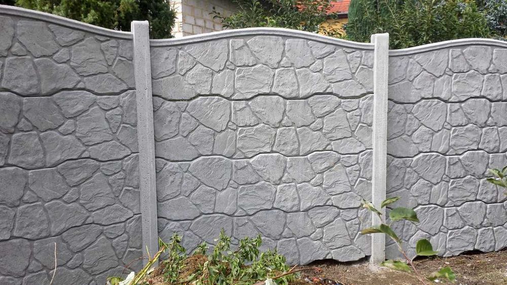 Ogrodzenie betonowe, płot betonowy, przęsła, płyty, słupki. Producent.