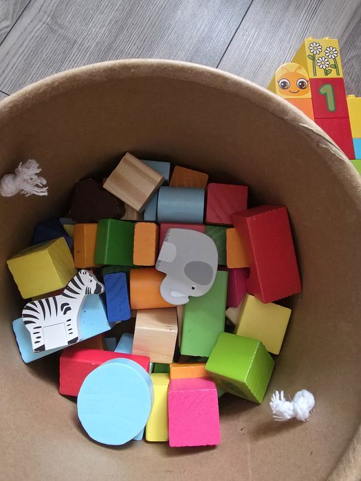 Klocki lego duplo i drewniane