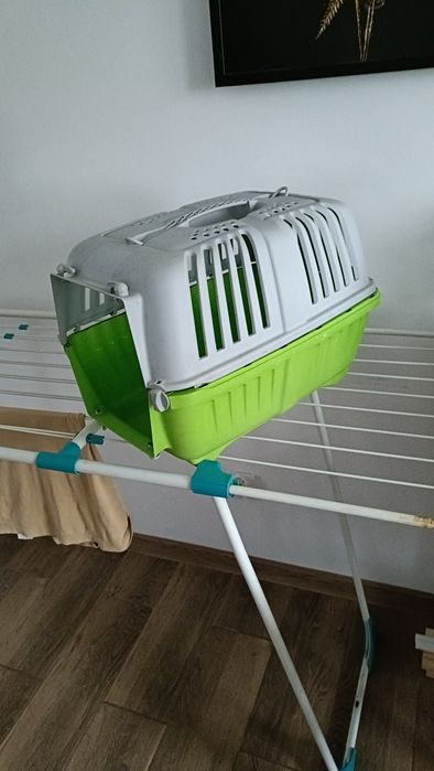 Kontener dla małego zwierzaka oddam brak kratki