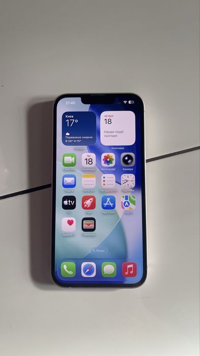 Iphone 13 в дуже гарному стані