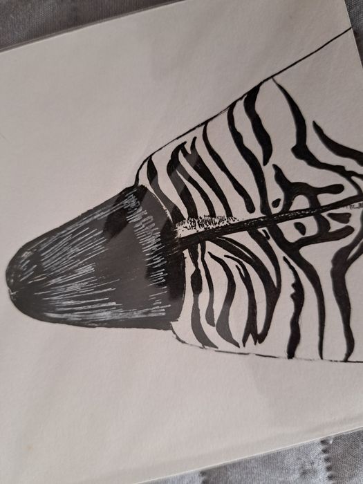 Desenho ilustração original a caneta de mulher com capa  12x12 cm NOVO