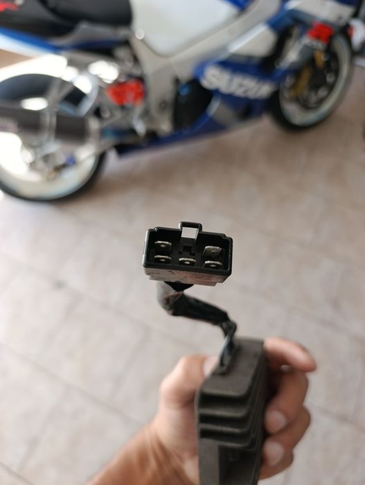 Retificador, regulador de corrente Suzuki gsxr 1000